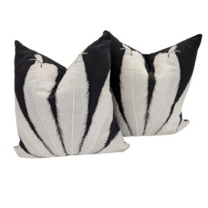 Pair Cushion Black & White Fern